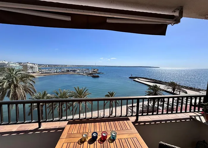 Beach Apartment With Stunning View